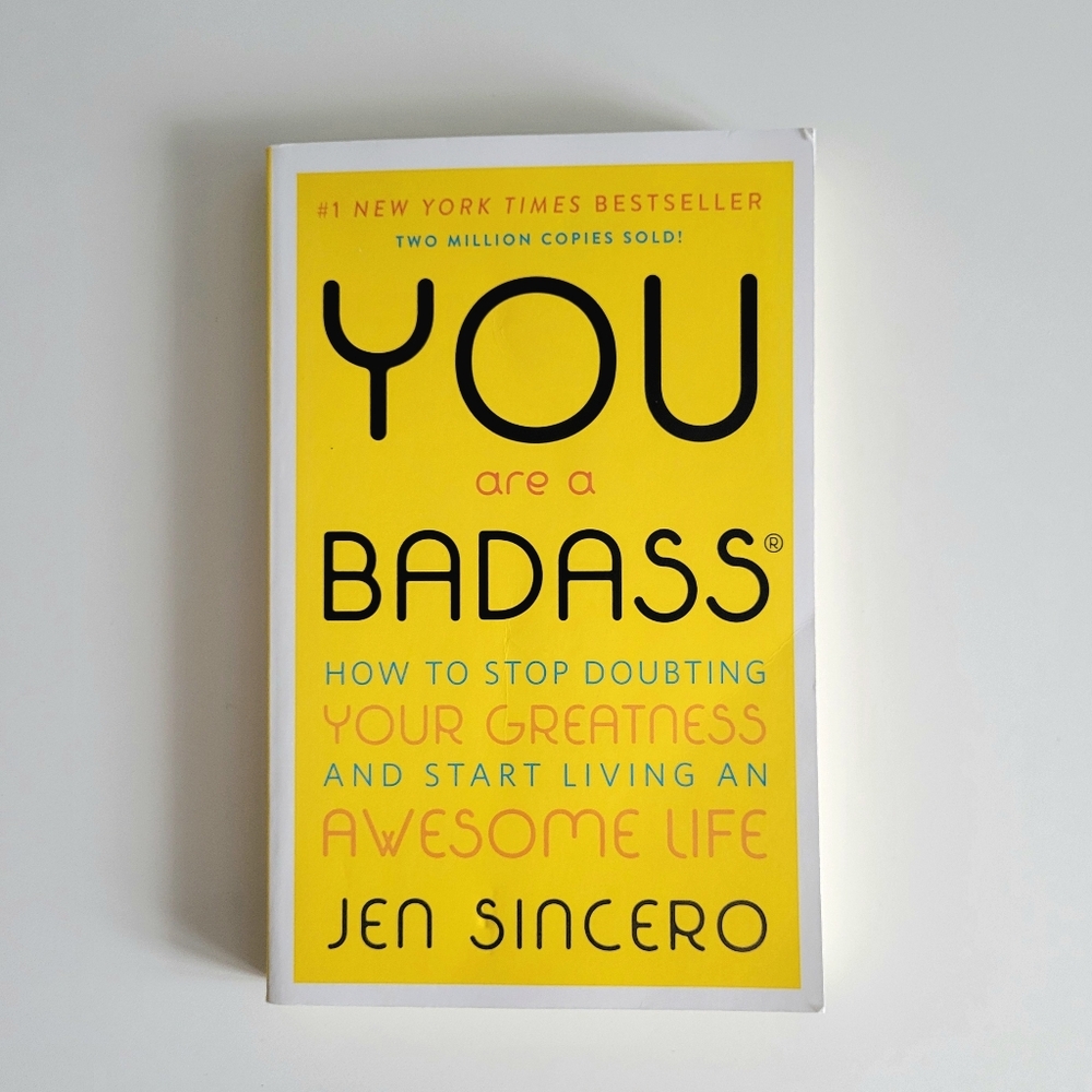 📕 5/$35 | You Are a Badass - Jen Sincero | Paperback Book